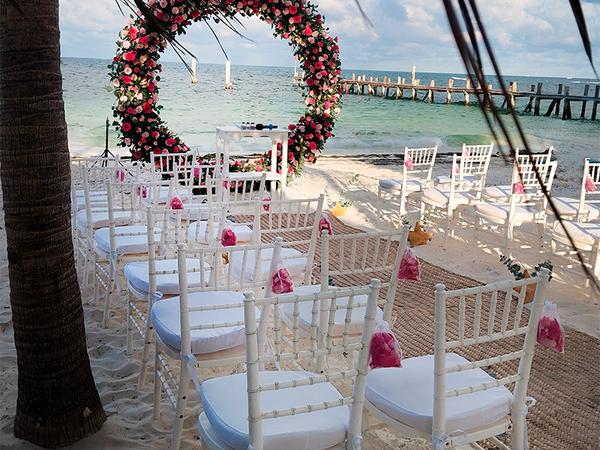 Oceanfront Wedding at the Caribbean Hotel Dos Playas Faranda Cancún Cancun Oceanfront Wedding at the Caribbean Hotel Dos Playas Faranda Cancún Cancun